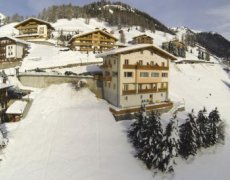 Hotel Garni Bellavista  - Arabba