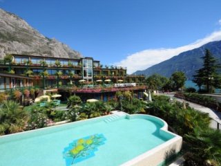 Hotel Alexander - Limone Sul Garda - Itálie, Lago di Garda - Ubytování