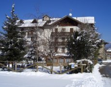 Hotel Alle Rose - Cavedago