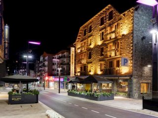 Hotel De l'Isard (P) - Andorra, Andorra la Vella - Lyžařské zájezdy