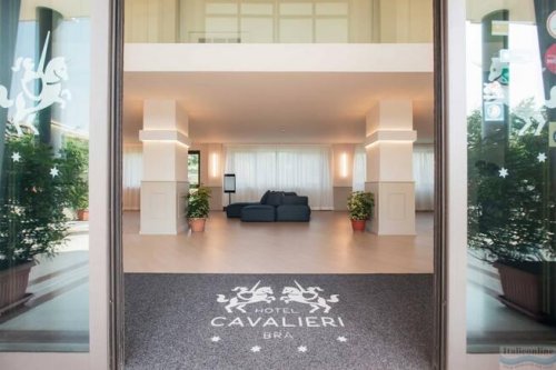 Hotel Cavalieri - Itálie, Bra - Lyžařské zájezdy