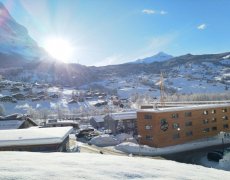 Eiger Lodge