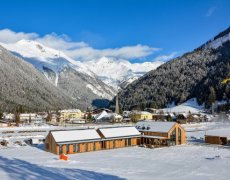 HOCHoben Chalets & Mobilhomes se skipasem