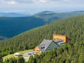 PETROVY KAMENY - pod Pradědem - Jeseníky - Česká republika, Karlova Studánka - Lyžařské zájezdy