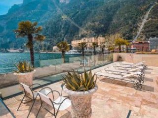 Hotel Bellavista Lakefront Hotel & Apartments  - Riva del Garda - Lago di Garda - Itálie, Riva del Garda - Ubytování