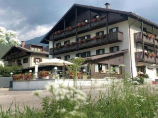 Hotel Ferrari - Lyžařské zájezdy