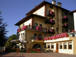 Hotel Corona - Dolomiti Superski - Itálie, Val di Fiemme - Lyžařské zájezdy