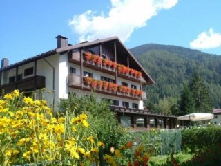 hotel Ferrari - Skirama Adamello Brenta - Itálie, Madonna di Campiglio - Marilleva/Folgarida - Lyžařské zájezdy