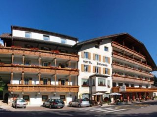 Dolomiti - Dolomity - Itálie, Val di Fassa - Lyžařské zájezdy