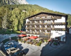 Hotel Basur