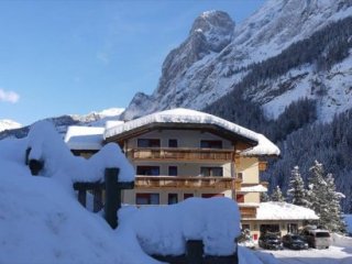Dolomites Inn - Dolomity - Itálie, Val di Fassa - Lyžařské zájezdy