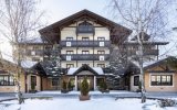 Golf Hotel