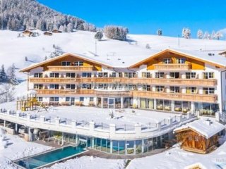Hotel Scherlin SKI - Itálie, Ortisei - Lyžařské zájezdy