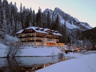 Hotel Plank - Dolomiti Superski - Itálie, San Martino di Castrozza, Passo Rolle - Lyžařské zájezdy
