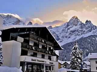 Hotel Panorama - Dolomiti Superski - Itálie, San Martino di Castrozza, Passo Rolle - Lyžařské zájezdy