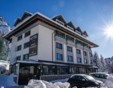 Hotel Gallo Forcello s BB a skipasem