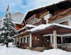 Hotel Bucaneve
