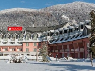 Ramada Hotel & Suites - Julské Alpy - Slovinsko, Kranjska Gora - Lyžařské zájezdy