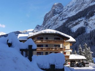 Hotel Dolomites Inn - Dolomiti Superski - Itálie, Val di Fassa - Lyžařské zájezdy
