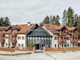 Hotel Leonard SKI - Itálie, Nova Ponente - Lyžařské zájezdy
