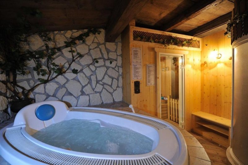 Hotel Cristallo - Dolomiti Superski - Itálie, Val di Fassa - Lyžařské zájezdy