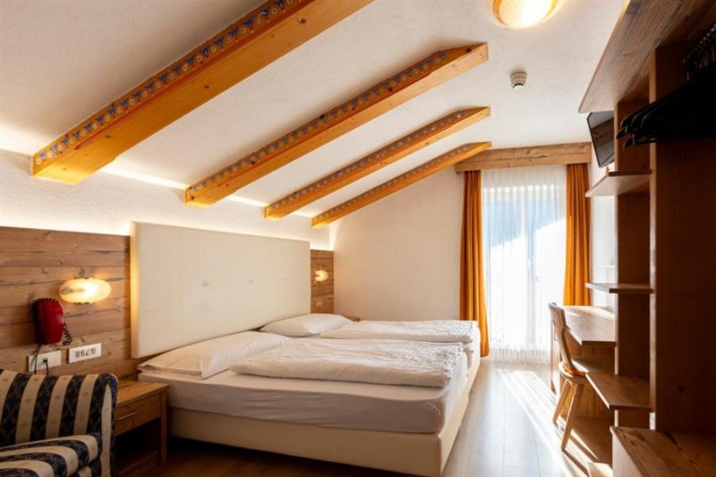 Hotel Cristallo - Dolomiti Superski - Itálie, Val di Fassa - Lyžařské zájezdy