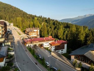 Hotel Renzi - Marilleva-Folgarida - Itálie, Folgarida - Lyžařské zájezdy Hotel Renzi - Marilleva-Folgarida - Itálie, Folgarida - Lyžařské zájezdy