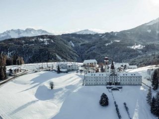 Hotel Leonard - Itálie, Nova Ponente - Lyžařské zájezdy Hotel Leonard - Itálie, Nova Ponente - Lyžařské zájezdy
