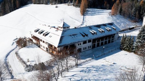 Hotel Corno Bianco - Itálie, Nova Ponente - Lyžařské zájezdy