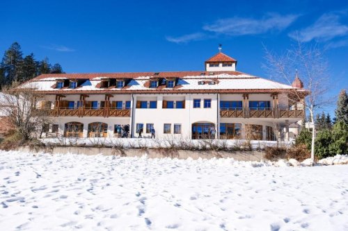 Hotel Corno Bianco - Itálie, Nova Ponente - Lyžařské zájezdy