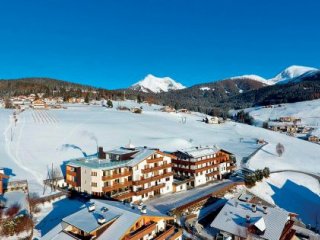 Hotel Kristall - Dolomiti Superski - Itálie, Rio Pusteria, Bressanone - Valle Isarco - Lyžařské zájezdy