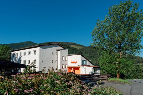 Retro Hotel Jiskra - balíček Relax víkend - 2 noci - Beskydy - Česká republika, Bílá - Lyžařské zájezdy