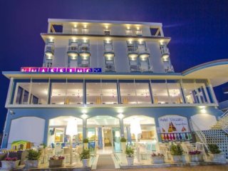 Hotel Massimo - Cesenatico - Itálie, Emilia - Romagna - Ubytování Hotel Massimo - Cesenatico - Itálie, Emilia - Romagna - Ubytování