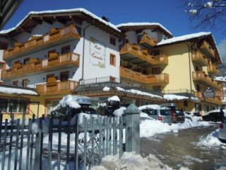 Hotel Canada SKI - Val di Sole - Itálie, Pinzolo - Lyžařské zájezdy Hotel Canada SKI - Val di Sole - Itálie, Pinzolo - Lyžařské zájezdy