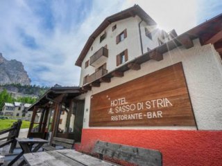 Hotel Al Sasso di Stria - Benátsko - Itálie, Cortina d´Ampezzo - Lyžařské zájezdy Hotel Al Sasso di Stria - Benátsko - Itálie, Cortina d´Ampezzo - Lyžařské zájezdy
