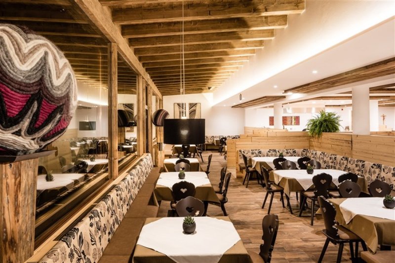 Hotel Almina Family & Spa - Jižní Tyrolsko - Itálie, Ridnaun - Lyžařské zájezdy