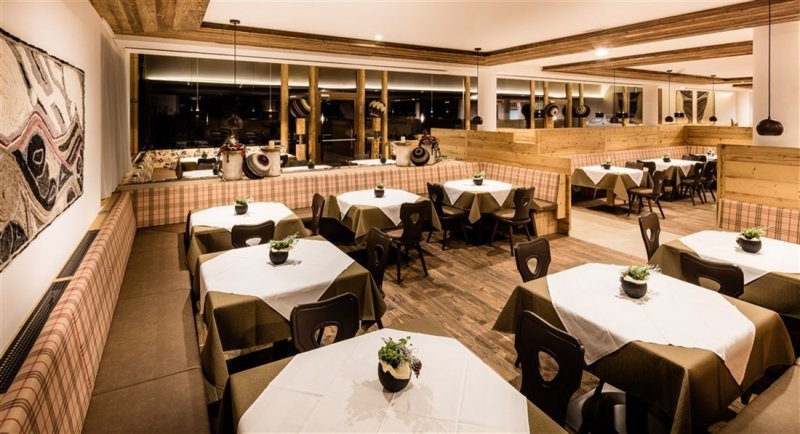 Hotel Almina Family & Spa - Jižní Tyrolsko - Itálie, Ridnaun - Lyžařské zájezdy