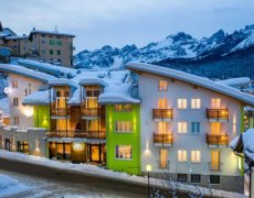 Hotel Sassdei Suite - Andalo