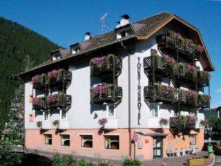 Hotel Touring Predazzo - Lyžařské zájezdy