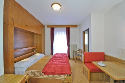 Hotel Cristallo - Dolomity - Itálie, Val di Fassa - Lyžařské zájezdy