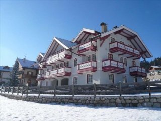 Apartmány Casa Azzurra - Dolomity - Itálie, Val di Fassa - Lyžařské zájezdy Apartmány Casa Azzurra - Dolomity - Itálie, Val di Fassa - Lyžařské zájezdy