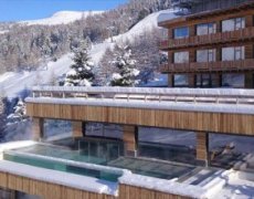 Alpen Resort Bivio Autobusem