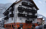 Katalog zájezdů, Hotel Touring