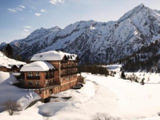 Locanda Locatori - Itálie, Passo Tonale - Ponte di Legno - Temú - Lyžařské zájezdy Locanda Locatori - Itálie, Passo Tonale - Ponte di Legno - Temú - Lyžařské zájezdy