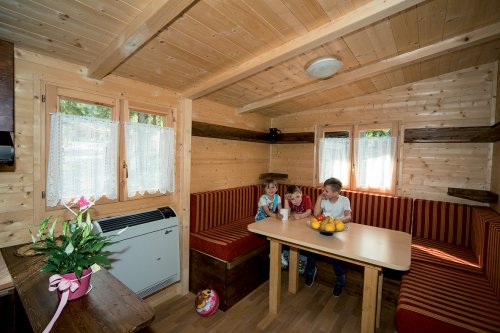 Camping Village Boscoblú - Val Camonica - Itálie, Borno - Monte Altissimo - Lyžařské zájezdy