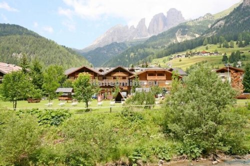 Hotel Sella Ronda & Dependance Serenella SKI - Val di Fassa - Itálie, Campitello di Fassa - Lyžařské zájezdy