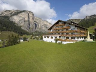 Hotel Alaska - Dolomity - Itálie, Val Gardena - Lyžařské zájezdy Hotel Alaska - Dolomity - Itálie, Val Gardena - Lyžařské zájezdy