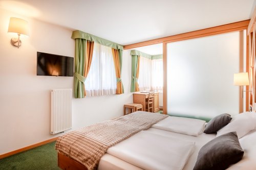 Hotel Alpine Mugon - Skirama Dolomiti Adamello Brenta - Itálie, Monte Bondone - Lyžařské zájezdy