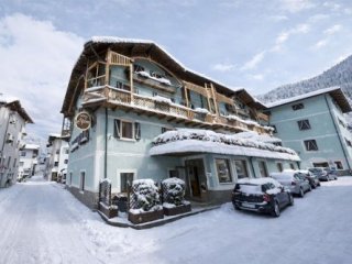 Hotel Alpina - Val di Sole - Itálie, Pinzolo - Lyžařské zájezdy Hotel Alpina - Val di Sole - Itálie, Pinzolo - Lyžařské zájezdy