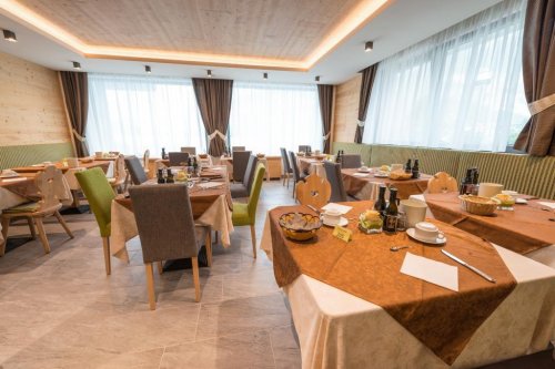 Hotel Fontanella - Paganella - Itálie, Molveno - Lyžařské zájezdy